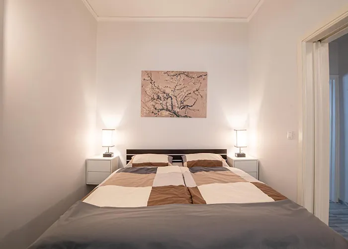 Hermes Apartments, 2 Bedrooms, Great Facilities!