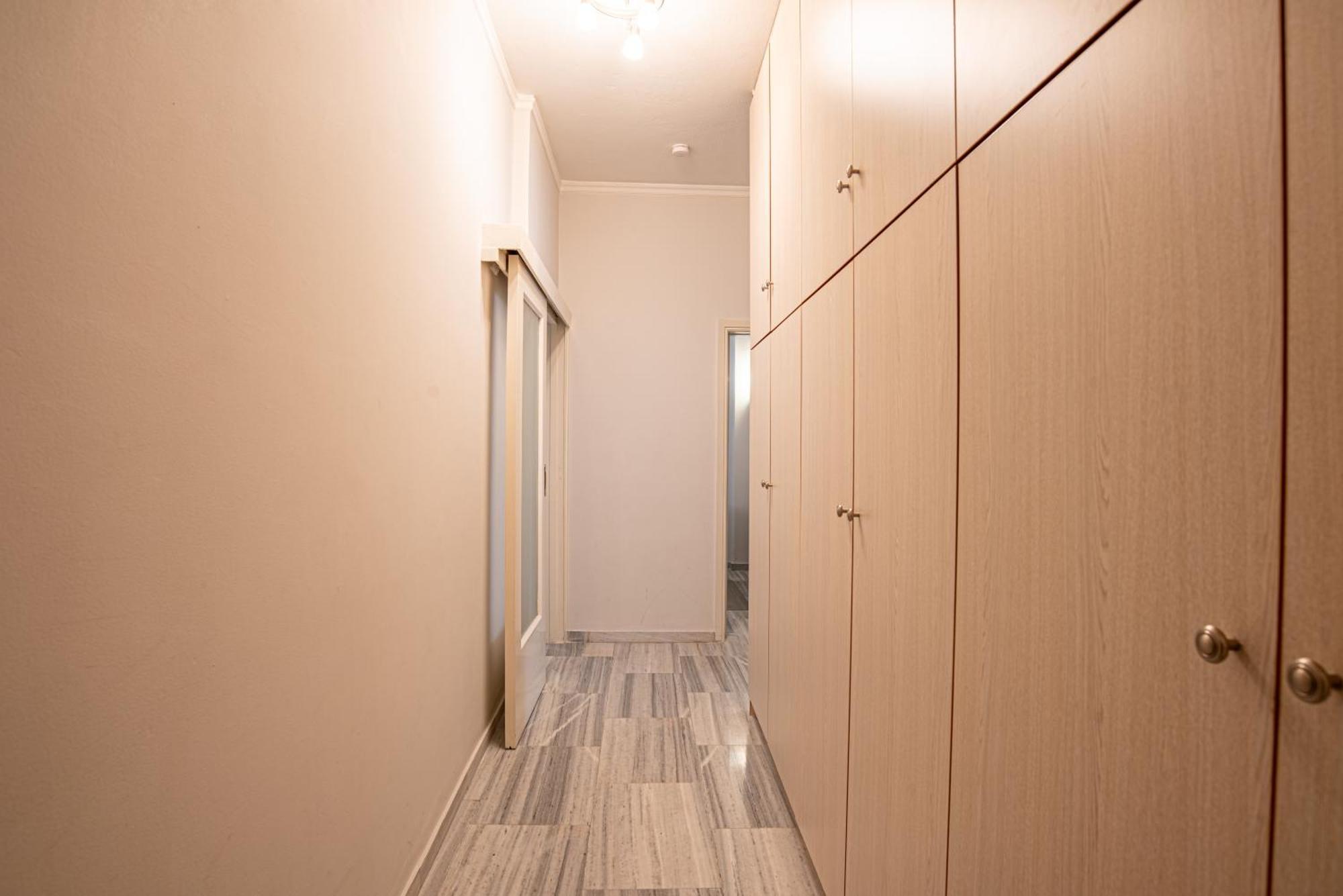 Hermes Apartments, 2 Bedrooms, Great Facilities! * Athens