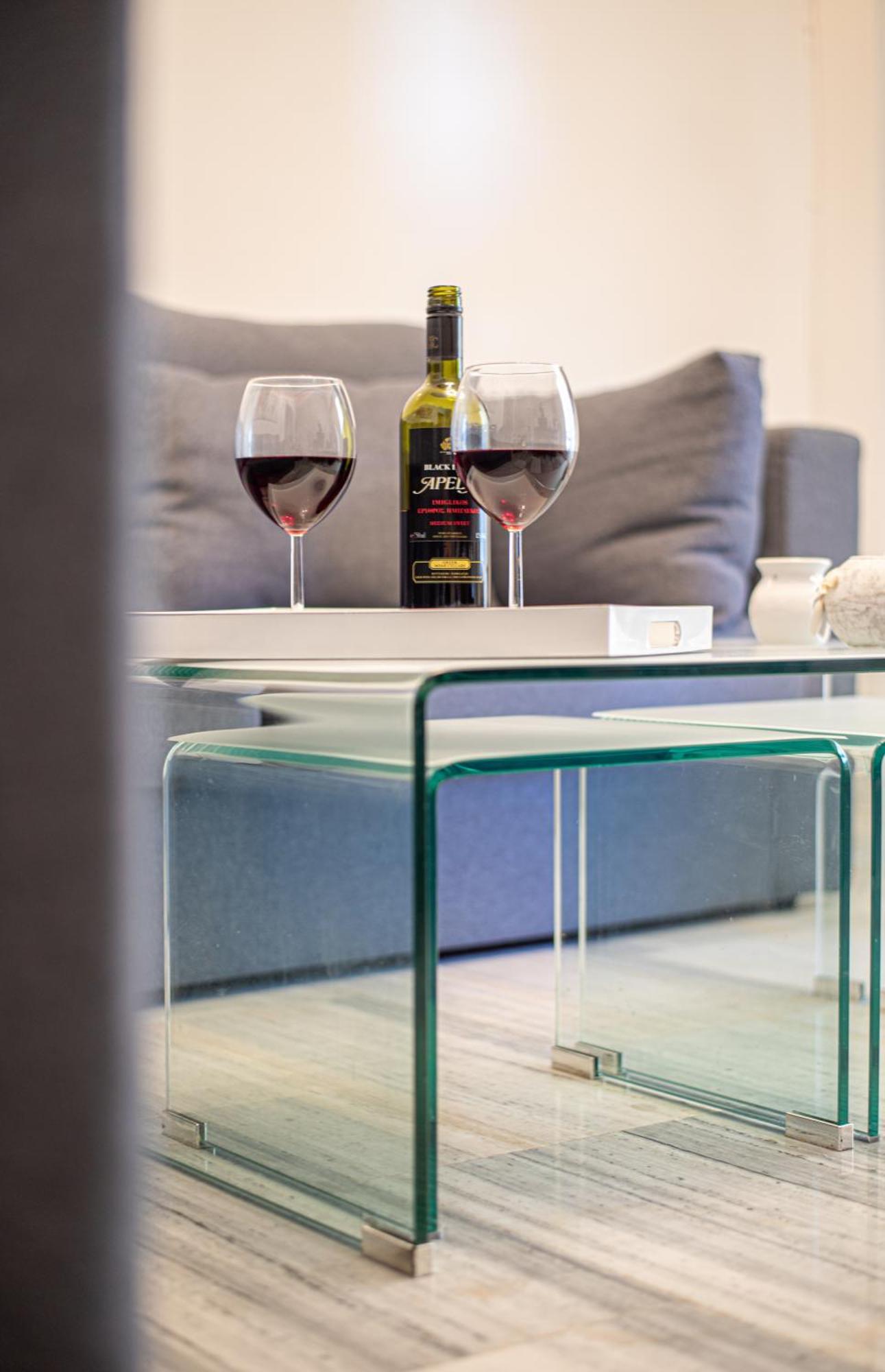 Hermes Apartments, 2 Bedrooms, Great Facilities!